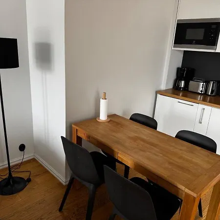 Modern Next To Old Town * טאלין