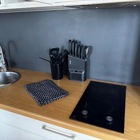 Modern Next To Old Town アパート