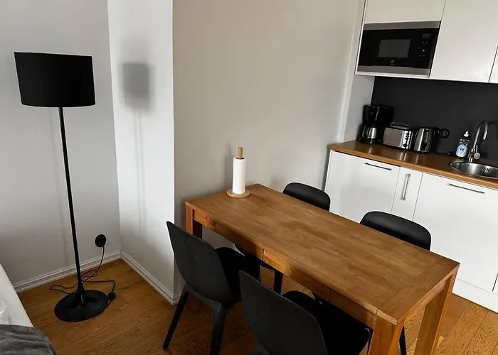 Modern Next To Old Town * טאלין