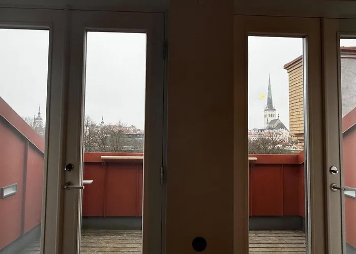 Διαμέρισμα Modern Next To Old Town