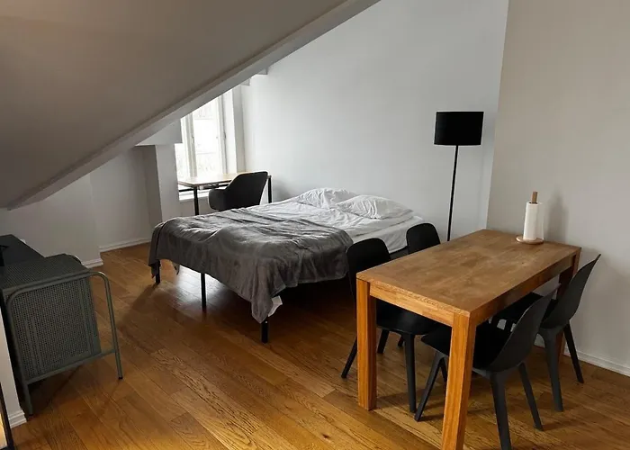 Διαμέρισμα Modern Next To Old Town